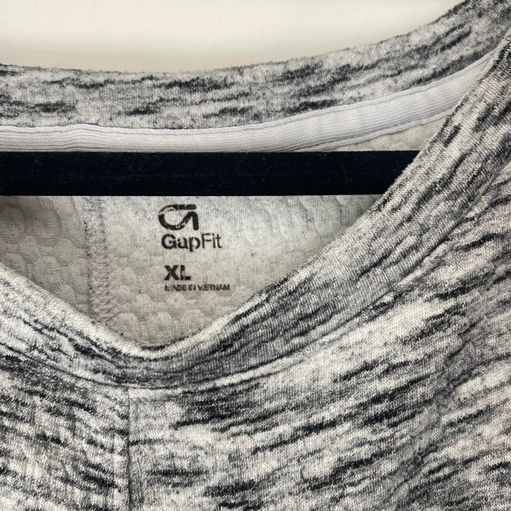 Gap Fit Oversized Textured Pullover - image 2